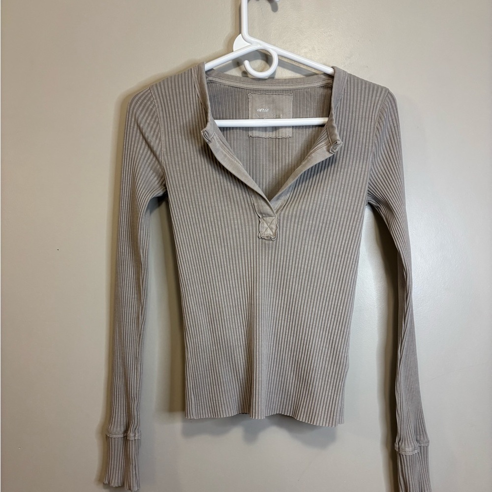 aerie Ribbed Long-Sleeve Henley Top - Taupe